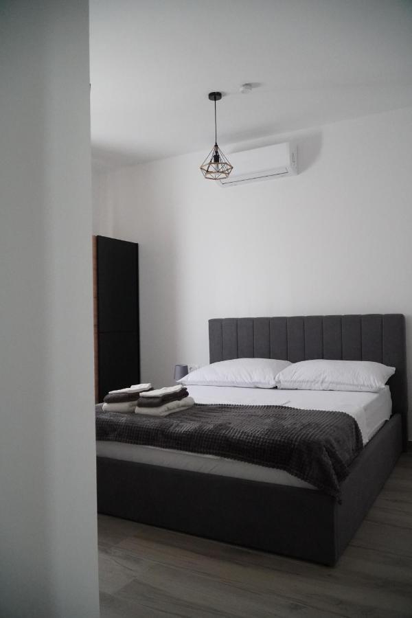 Fjaka Apartments & Rooms Szybenik Pokój zdjęcie