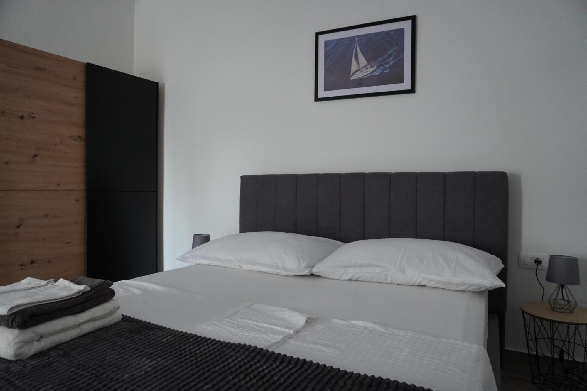 Fjaka Apartments & Rooms Szybenik Zewnętrze zdjęcie